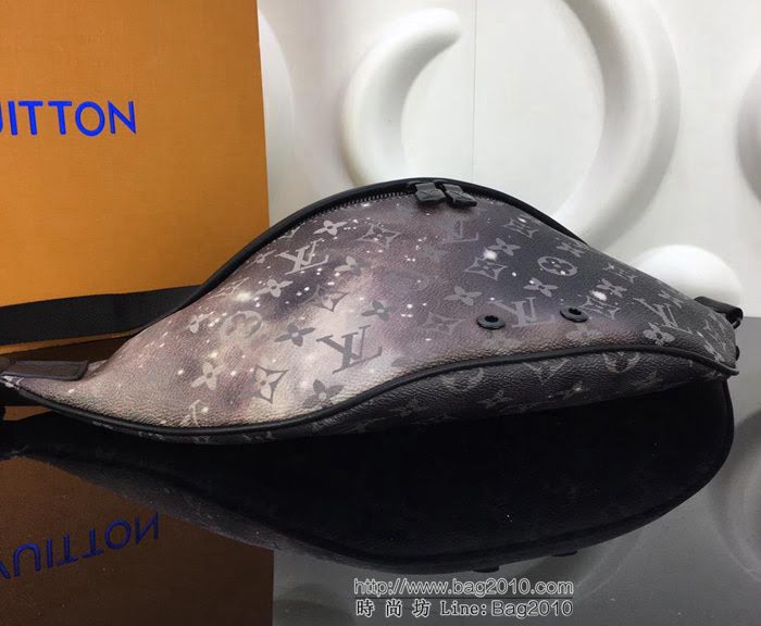 路易威登LV 頂級原單 M44444 經典Monogram花紋 浩瀚太空圖案 實用性Discovery腰包 亦可單肩背挎或斜挎  YDH2495